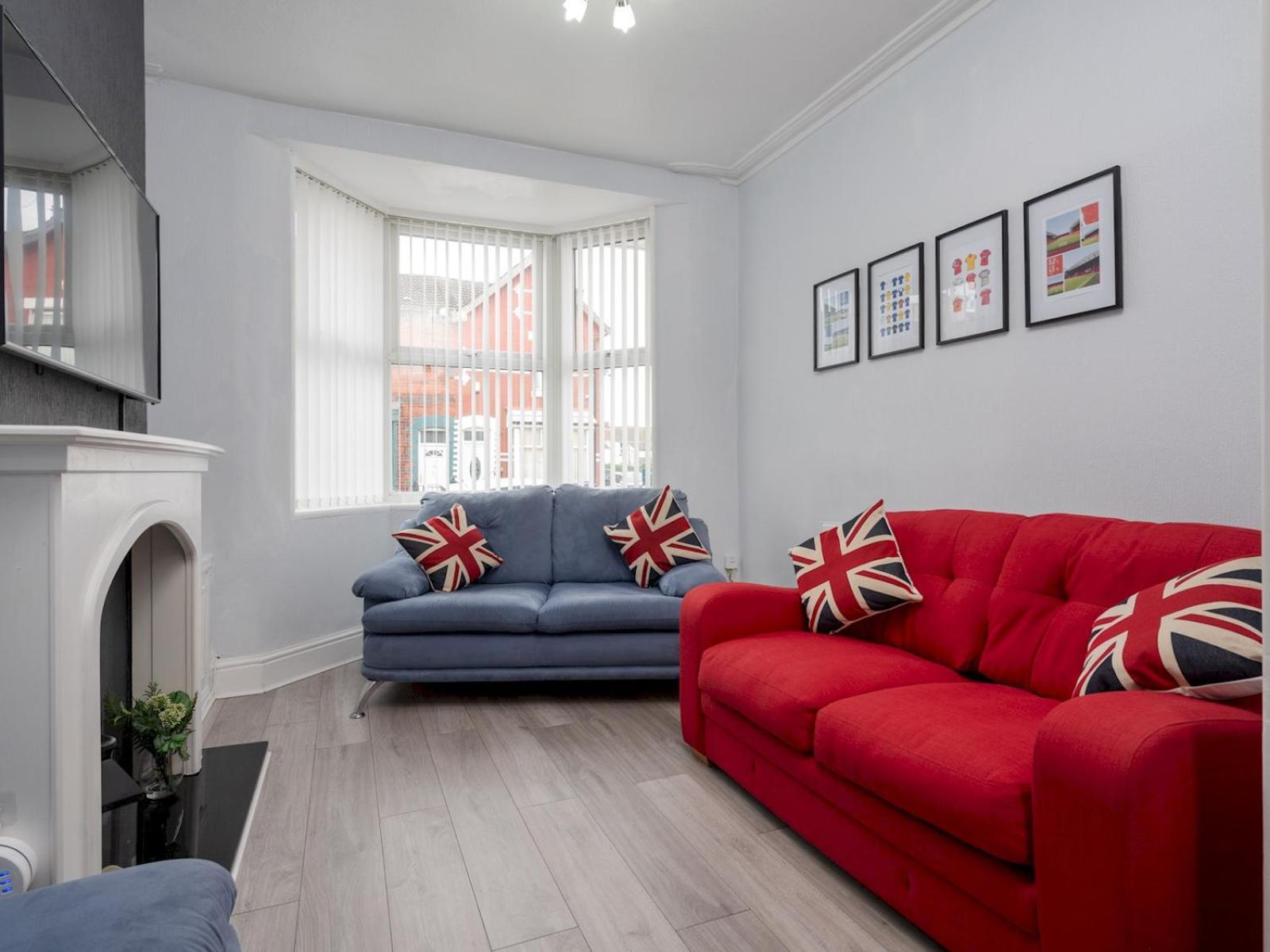 Pass The Keys Ruiskin St - Liverpool Kirkdale Terrace Sleeps 5 Parking Villa Exterior foto